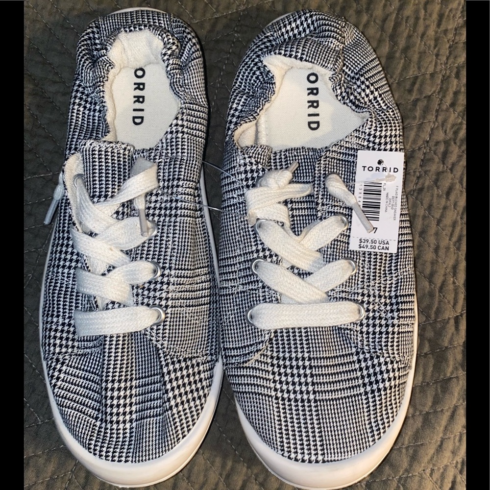 Torrid 7w Houndstooth shoes